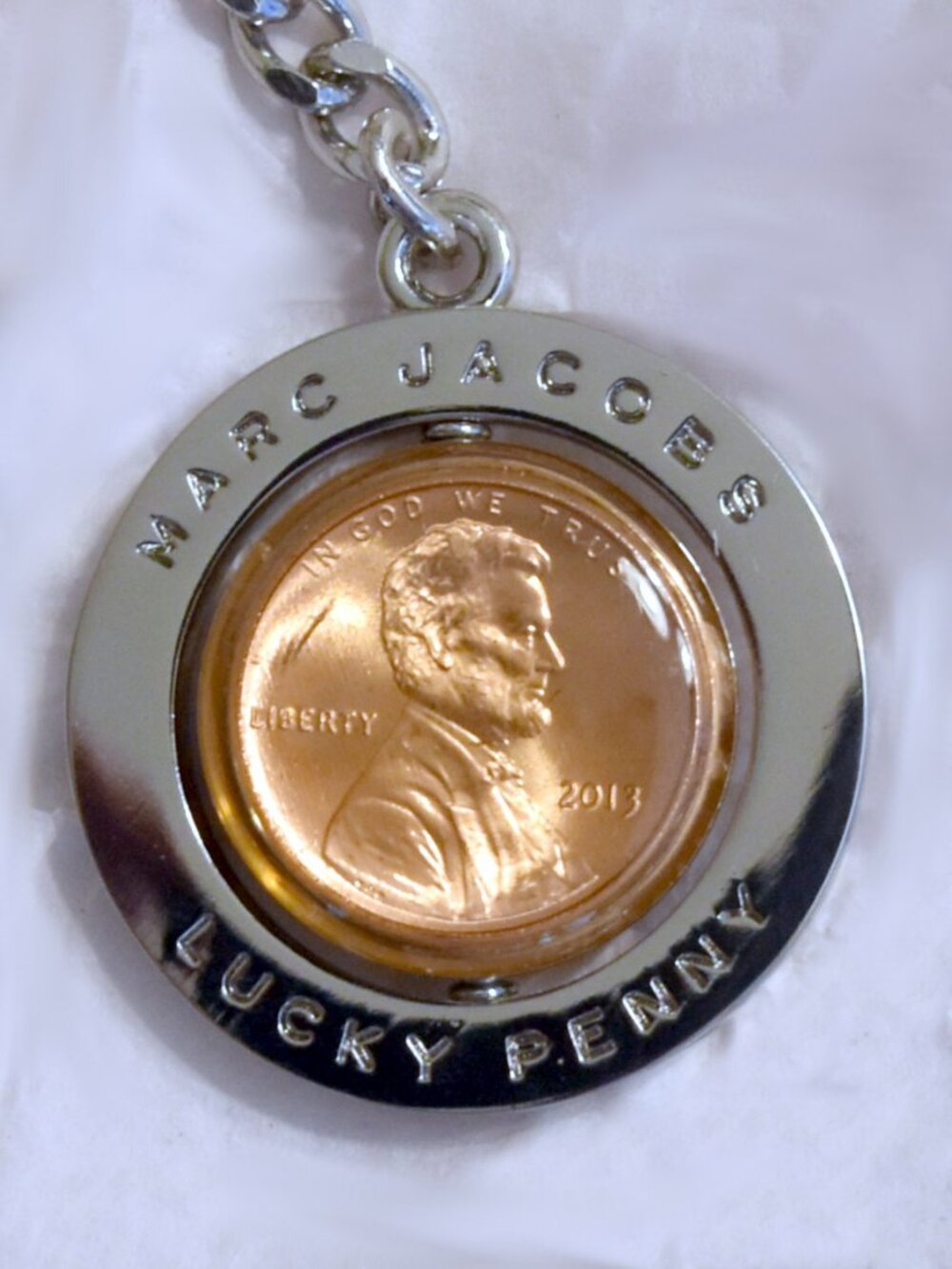 Rare Marc Jacobs Lucky Penny Spinning Keychain 2013 Special Items - Picture 5 of 5
